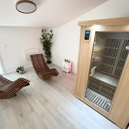 The Amantis Xxl Bath And Sauna In Holiday home